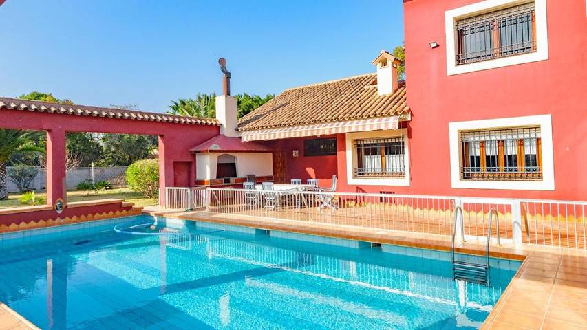 Villa pour 16 personnes, avec vue ainsi que jardin et piscine, animaux acceptés à Alicante - 4