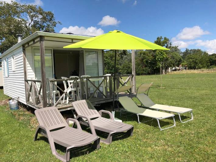 Location de vacances pour 8 personnes, avec vue et jardin à Jau-Dignac-et-Loirac - 3