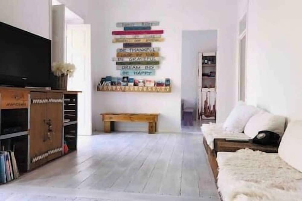 Aloha Beach House Erdgeschoss 3 Schlafzimmer Parede Cascais in Parede, Carcavelos e Parede