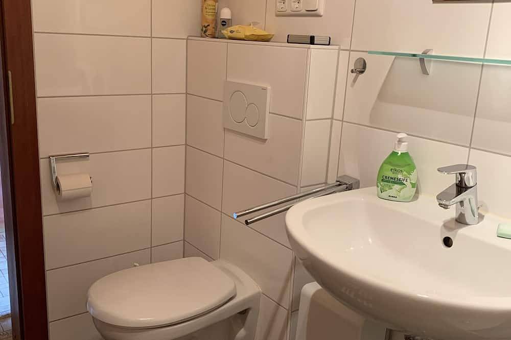 Ferienhaus mit Kachelofen in Haus im Wald, Grafenau