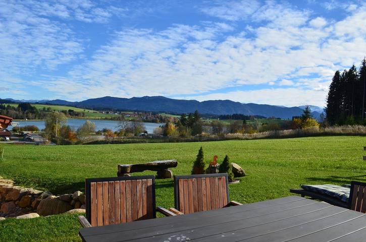 Ferienhaus für 6 Personen, mit Sauna und Seeblick sowie Ausblick und Garten in Lechbruck am See - 4