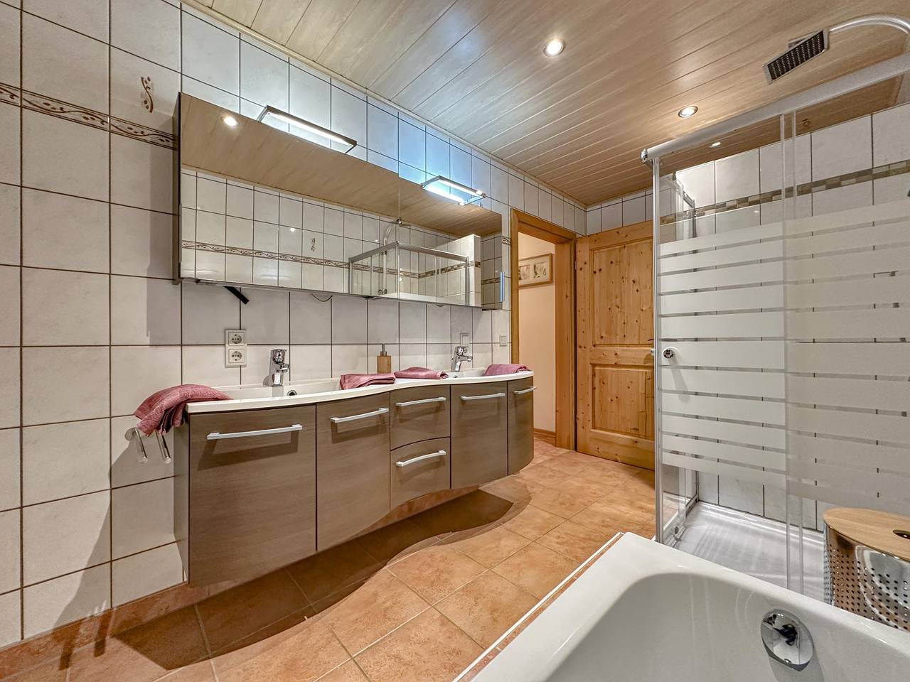 Ganze Wohnung, Moderne Wohnung mit Terrasse im Bayerischen Wald in Viechtach, Ostbayern