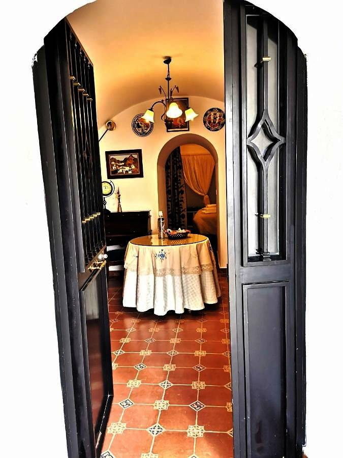 Location de vacances pour 6 personnes, avec bassin pour enfant et piscine ainsi que vue et jardin à Guadix - 4