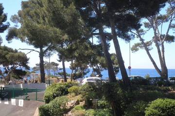Gîte pour 4 personnes, avec balcon dans Plage Du Capelan Bandol