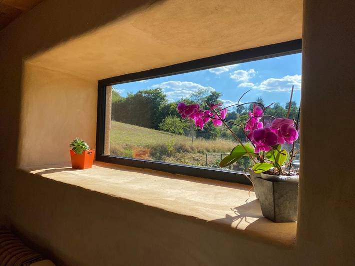 Gîte pour 10 personnes, avec jardin et vue à Denipaire