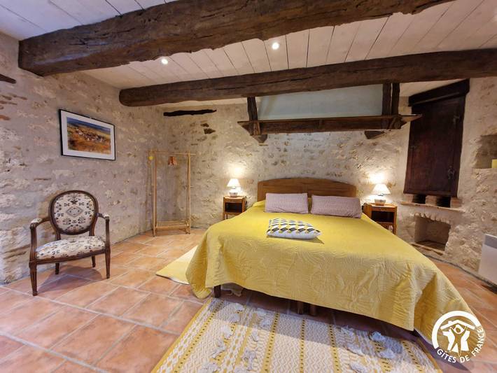 Gîte pour 4 personnes, avec piscine et terrasse à Mouzieys-Panens - 3