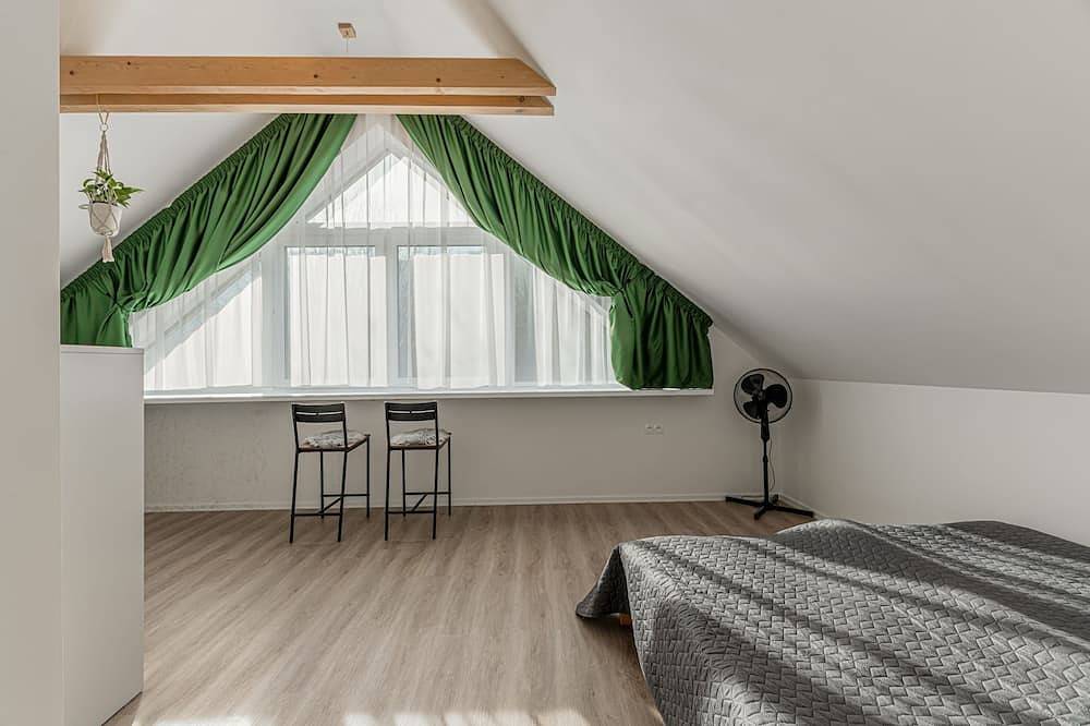 Chalet with 4 bedrooms, living room with home cinema, full kitchen next to creek in Ždiar, Ostslowakei