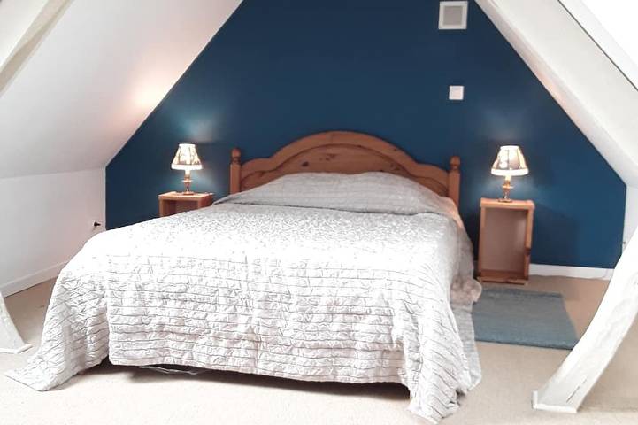 Location de vacances pour 8 personnes, avec terrasse et jardin à Plouégat-Guérand - 2