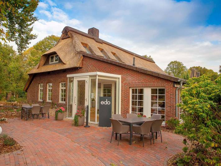 Ferienhaus für 2 Personen, mit Terrasse und Garten in Wiefelstede