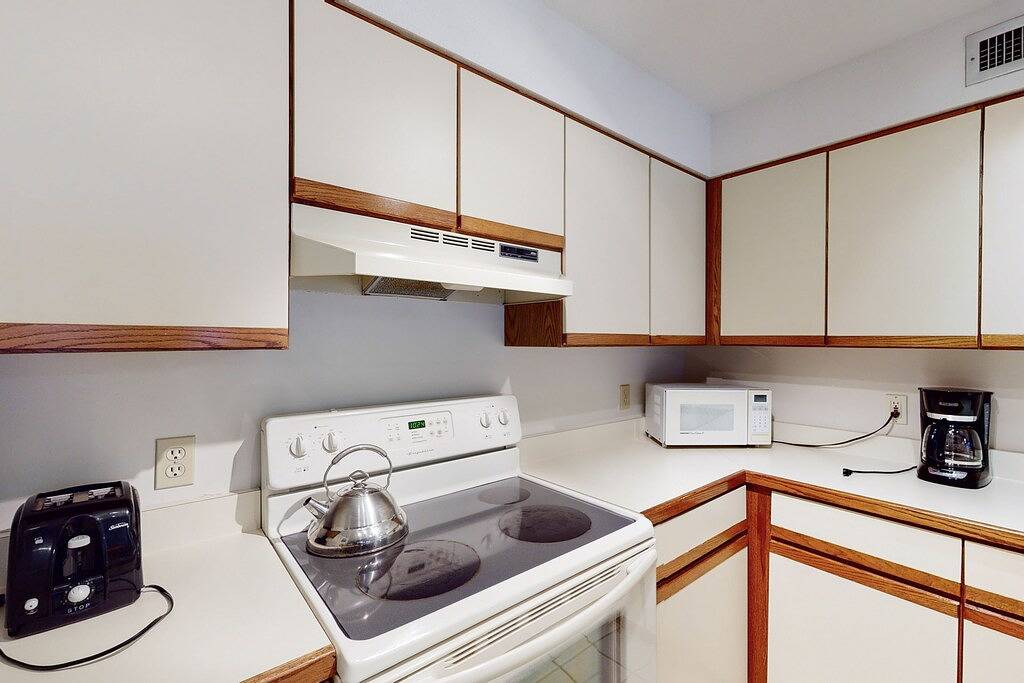 Vacation Apartment for 4 Guests in Ludlow, Okemo Mountain