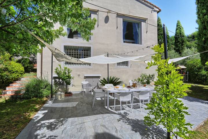 Location de vacances pour 12 personnes, avec jardin et piscine à Montecatini-Terme - 4