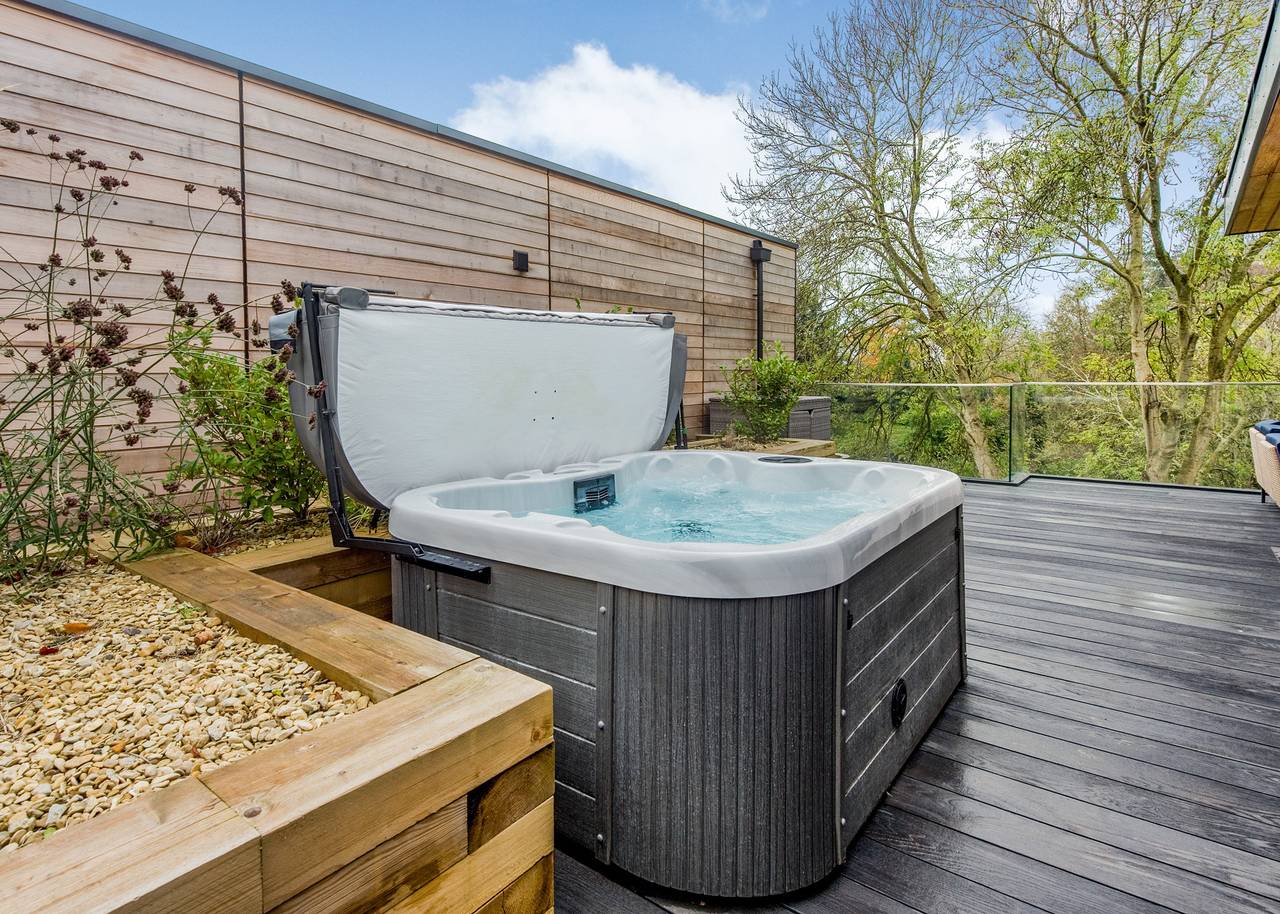 Mill Pond Premier in Crowmarsh, North Wessex Downs