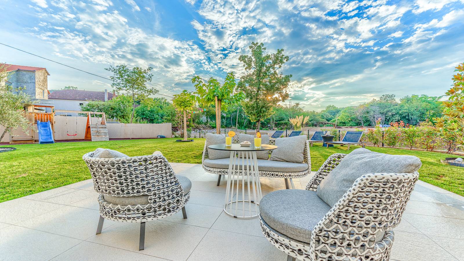 Villa Daedalus - herausragende Villa mit Pool, Spa und Tennisplatz in Imotski, Makarska Riviera