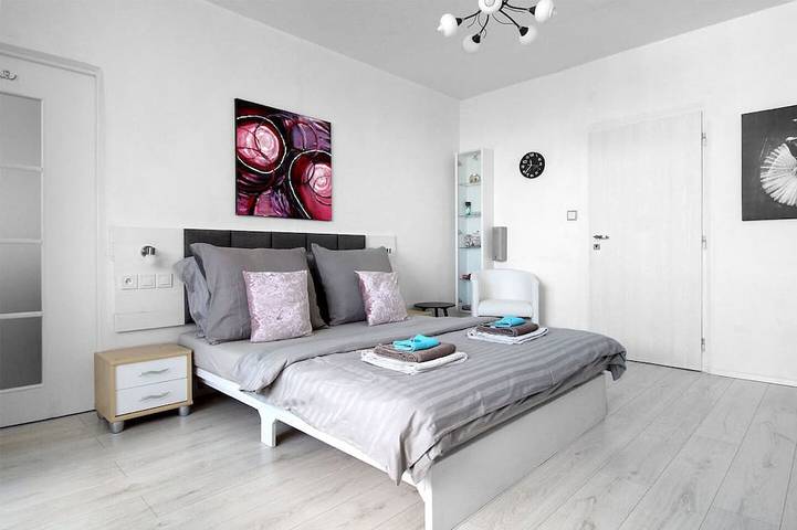 Ganze Wohnung, Small one room apartment with balcony in Ostslowakei