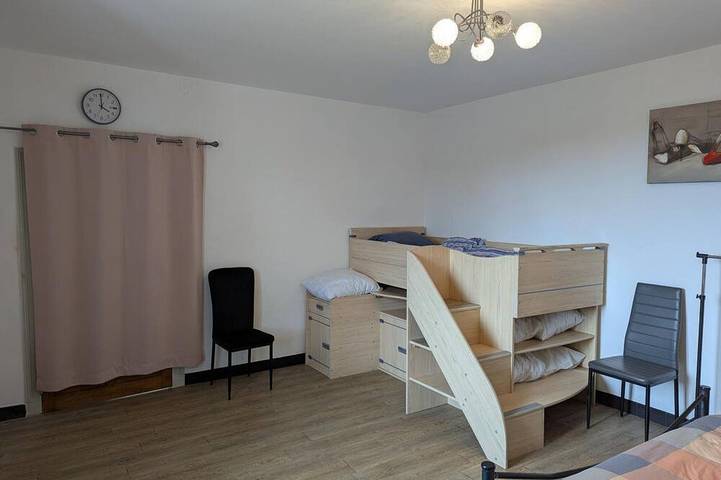 Gîte pour 6 personnes, avec Jardin à Oradour-Fanais - 4