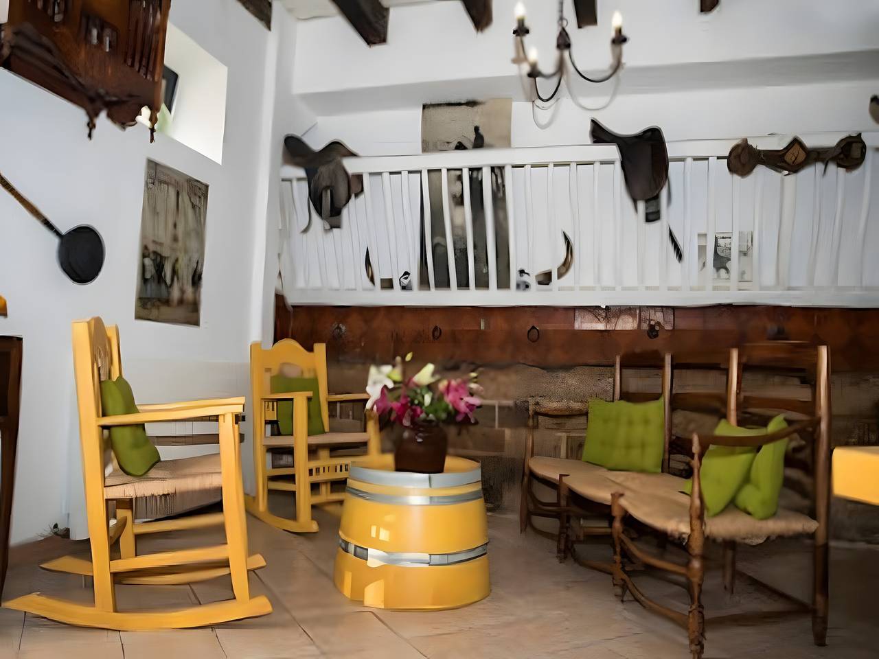 Chambre d’hôtes « Chambre Little Boudha » avec terrasse partagée, Wi-Fi et climatisation in Bernis, Côte méditerranéenne (France)