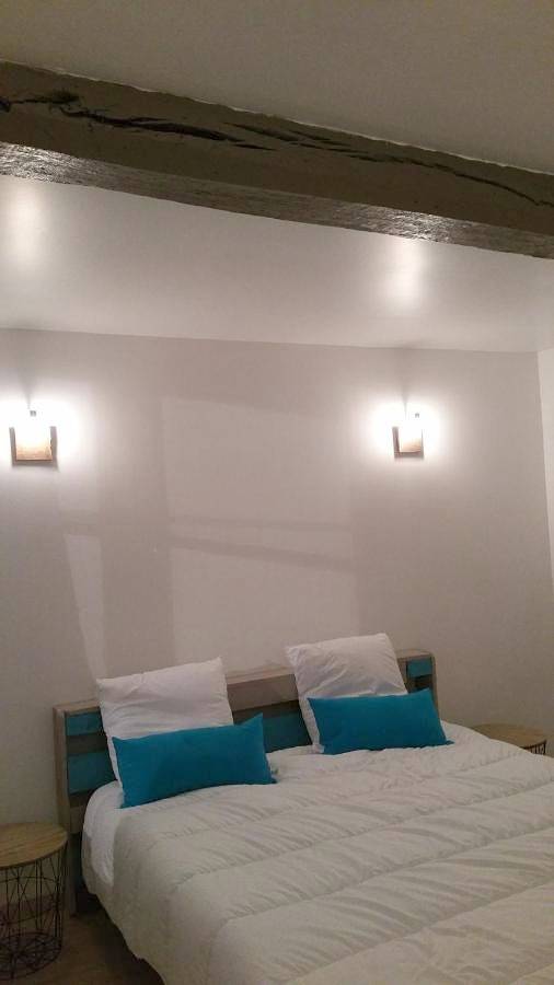 Appartement entier, One-Bedroom Apartment in Béthune, Région de Béthune