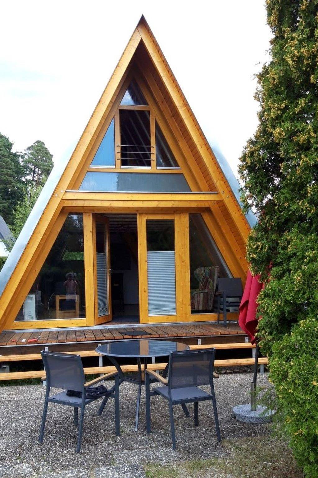 Nur-Dach-Ferienhaus für vier Personen in Neuhausen, Nordschwarzwald