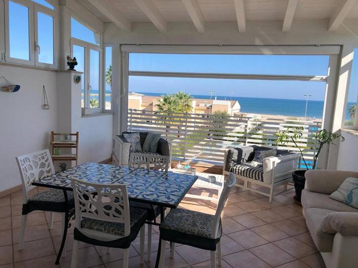 Location de vacances pour 4 personnes, avec vue ainsi que piscine et jardin à Barletta - 2