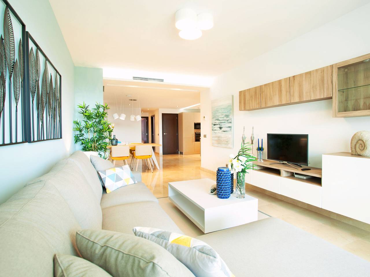 Ganze Wohnung, Moderne Wohnung in Ojén mit Pool und Parkplatz in Urbanizacion Las Jacarandas, Ojén