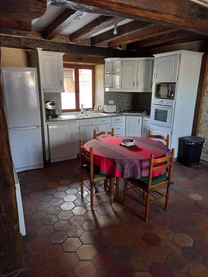 Location de vacances pour 4 personnes, avec jardin dans Berchères-les-Pierres