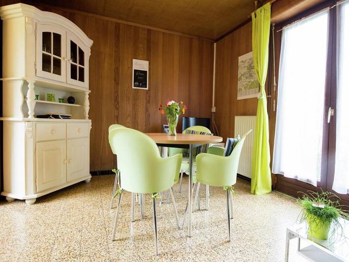 Maison de vacances pour 4 personnes, avec Terrasse et Jardin à Froidchapelle