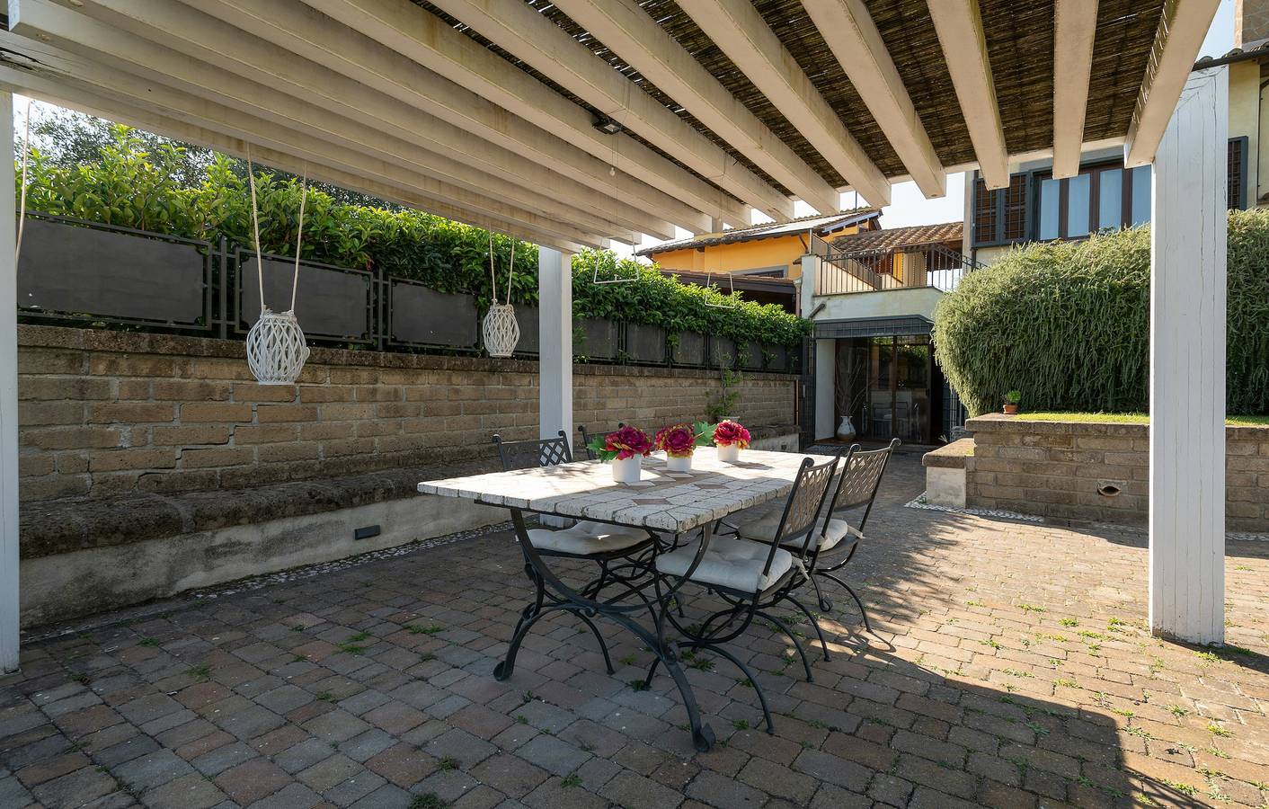 Villa with pool at Lake Bracciano in Bracciano, Lake Bracciano