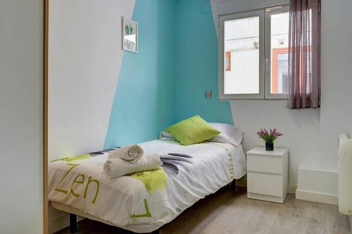 Entire apartment, Very cute apartment at only 5 Min Prince Felipe Pavilion in Saragossa, Saragossa Province