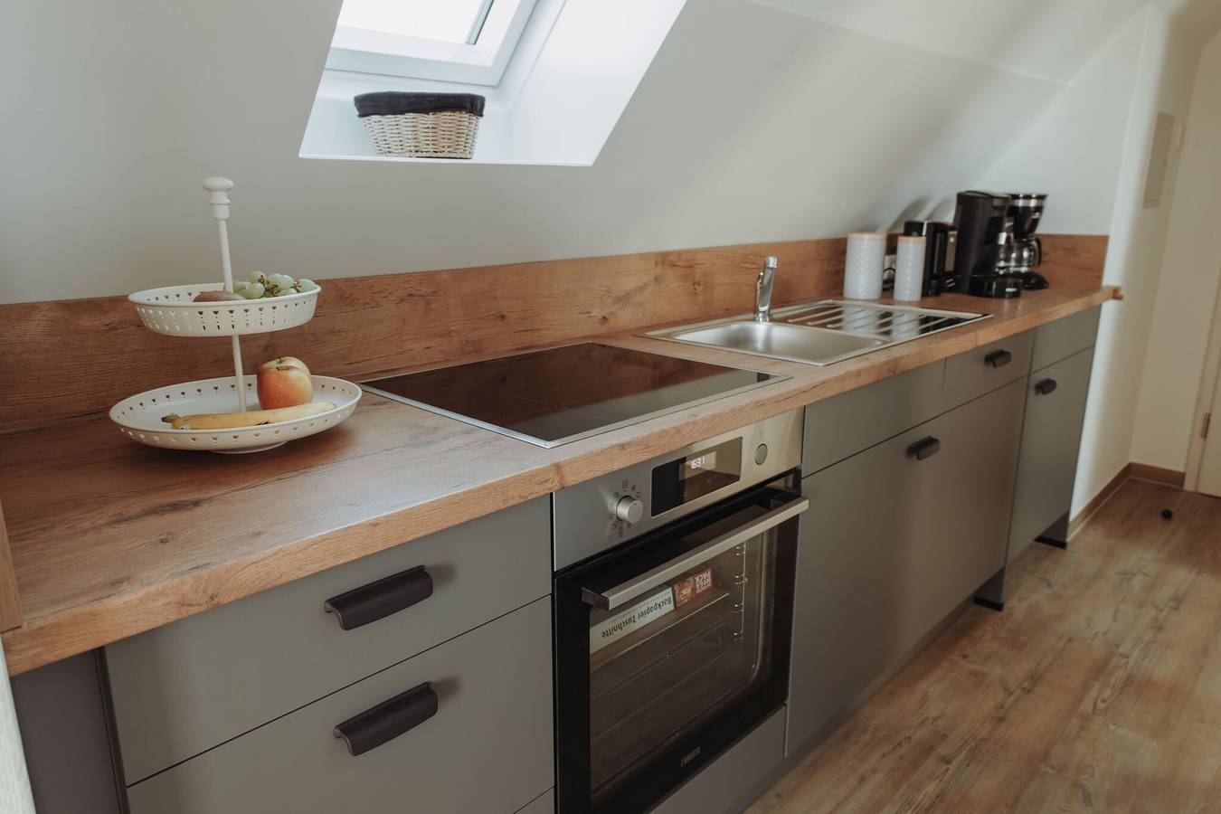 Ganze Wohnung, Ferienwohnung 'Gästehaus Bröcker Wohnung 8' mit Balkon und Wlan in Hafen Büsum, Büsum