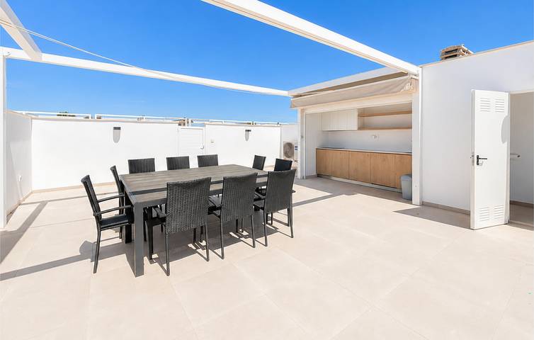 Appartement de vacances entier, Spacieux appartement de 139 m² avec piscine et terrasse près de Pilar de la Horadada in Pilar de la Horadada, Costa Blanca