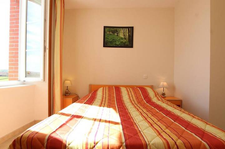 Gîte pour 6 personnes, avec terrasse à Digulleville - 2