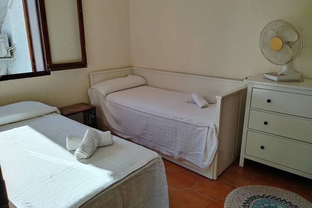 Entire apartment, Beautiful townhouse, comfortable and exterior, overlooking the garden. in La Sella, Pedreguer