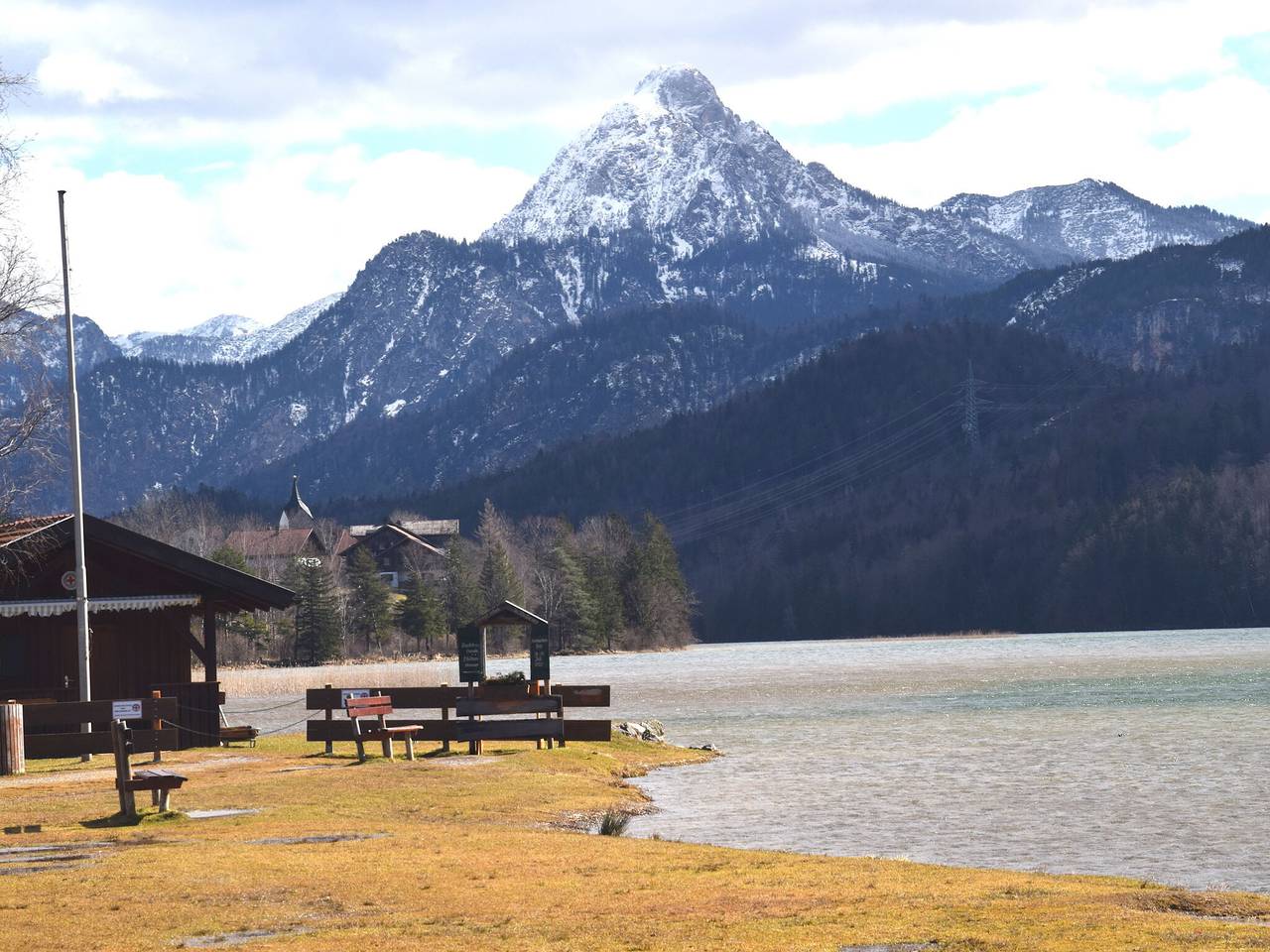 Komfort mit Gartenblick in Weißensee, Bayerisch Schwaben