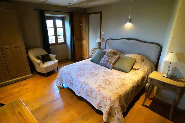 Location de vacances pour 8 personnes, avec jardin à Bétaille - 3