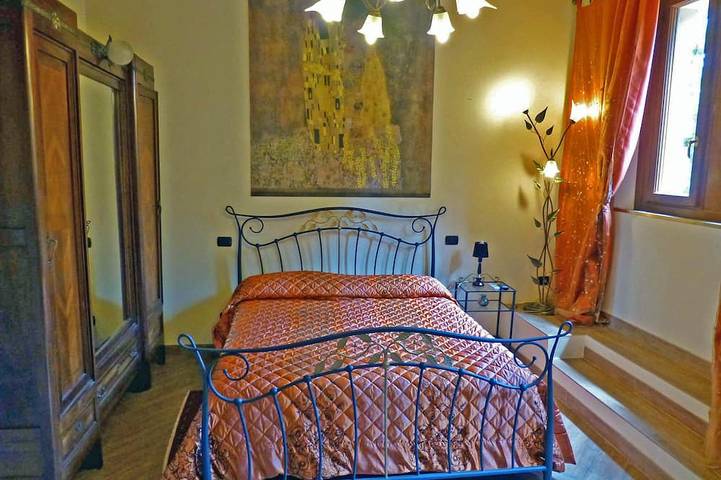 Villa Liberty (6 o 8 camere) con piscina privata nella natura vicino a Pistoia in Pistoia, Provincia di Pistoia