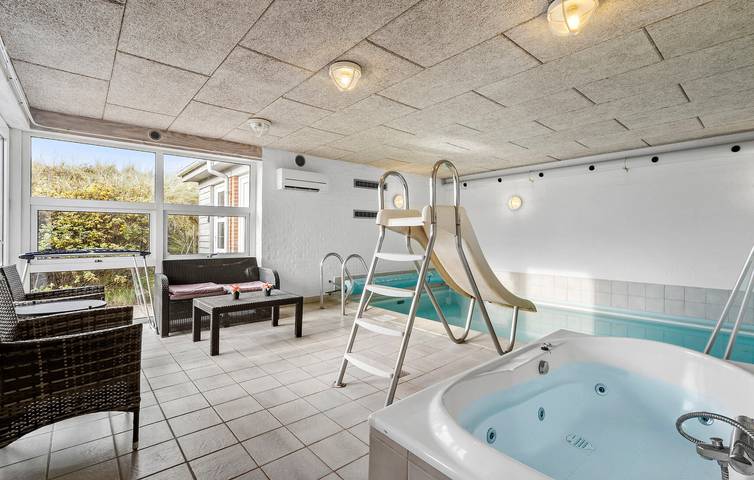 Ferienhaus für 10 Personen, mit Terrasse und Whirlpool sowie Garten und Pool in Holmsland Klit - 3