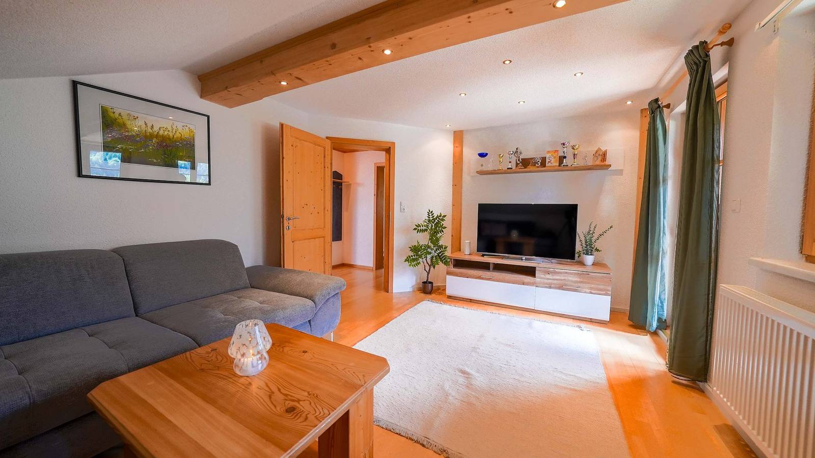 Ganze Wohnung, Apt Röthelsteinblick | Kitchen | Balcony | Parking in Grundlsee, Totes Gebirge