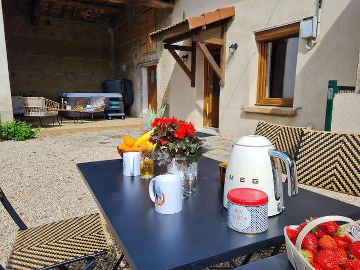 Location de vacances pour 8 personnes, avec jacuzzi et jardin à Saint-Cyr-les-Vignes - 3