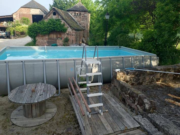 Location de vacances pour 4 personnes, avec jardin et piscine à Nauviale - 2