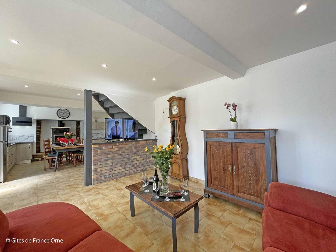 Maison restaurée avec charme à Domfront, animaux admis, wifi, près des pistes cyclables in La Haute-Chapelle, Parc naturel régional Normandie-Maine