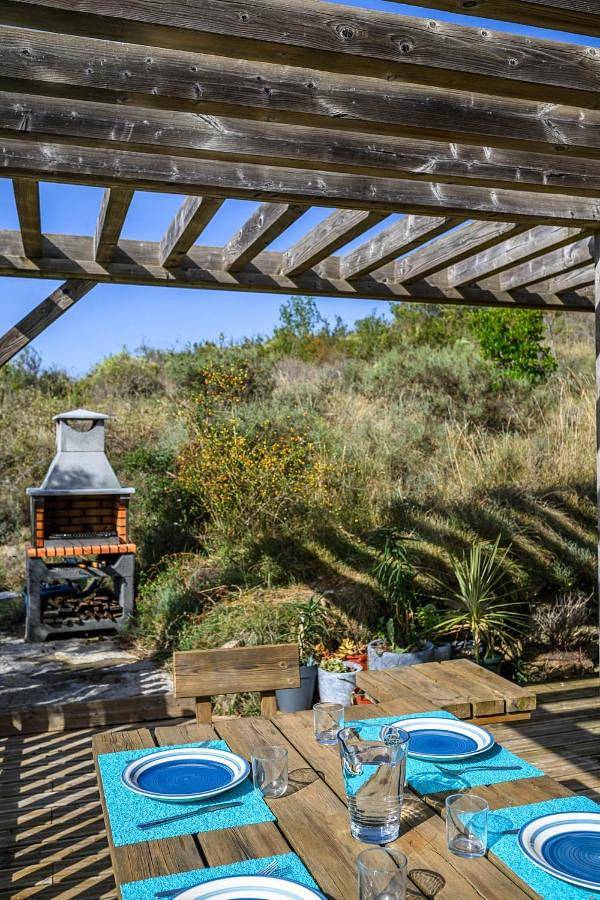 Location de vacances pour 5 personnes, avec vue ainsi que piscine et jardin, animaux acceptés à Roquetaillade - 3