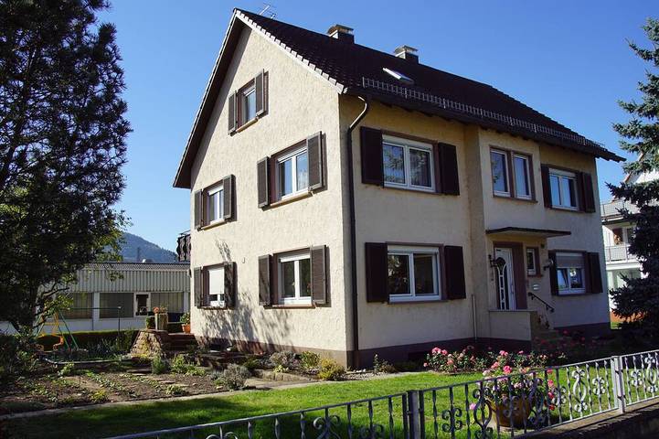Ferienwohnung für 4 Personen, mit Balkon in Biberach