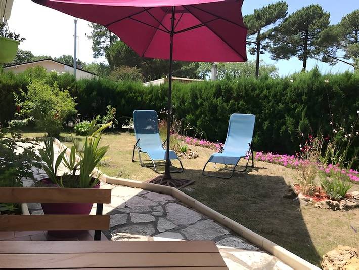 Gîte pour 6 personnes, avec jardin et terrasse, animaux acceptés en Gironde - 2