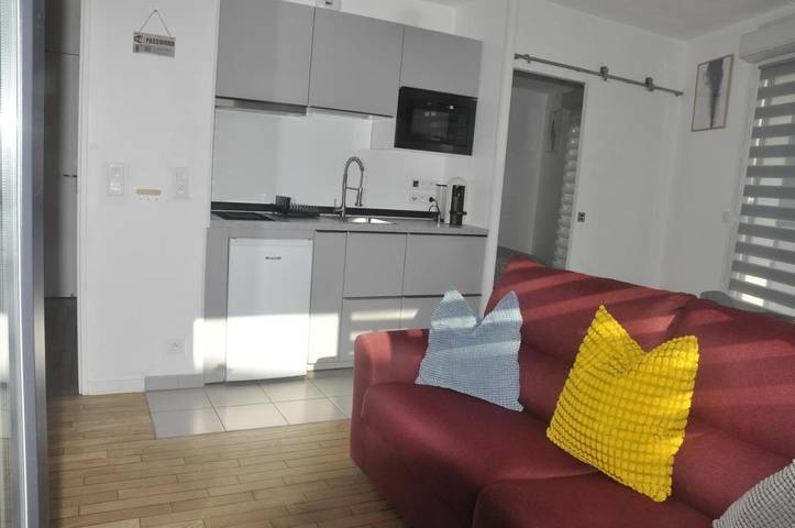 Gîte pour 4 personnes, avec terrasse et vue à Romainville - 2