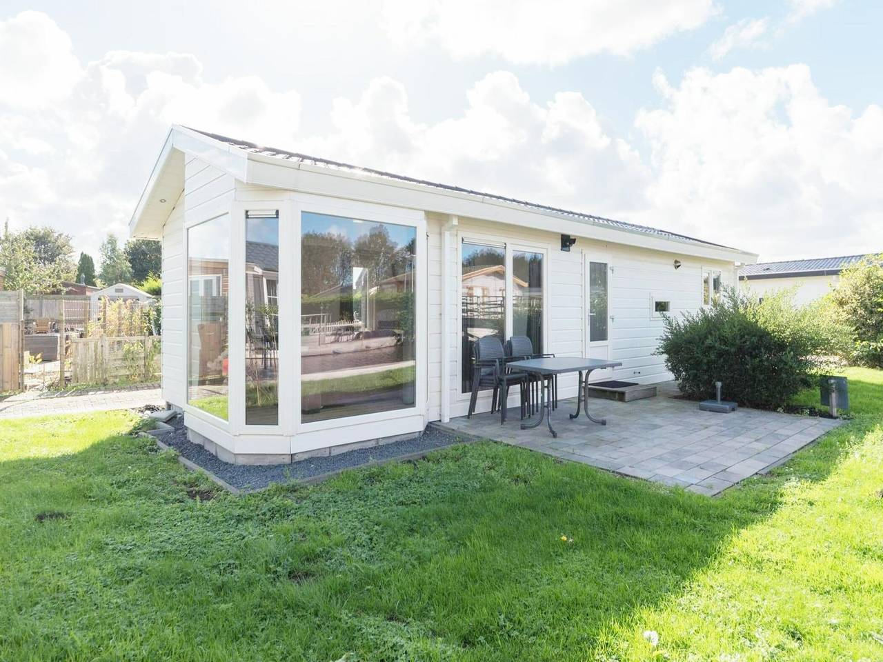 Chalet mit Garten im Zaan-Stil in Graft-De Rijp, Holländische Küste