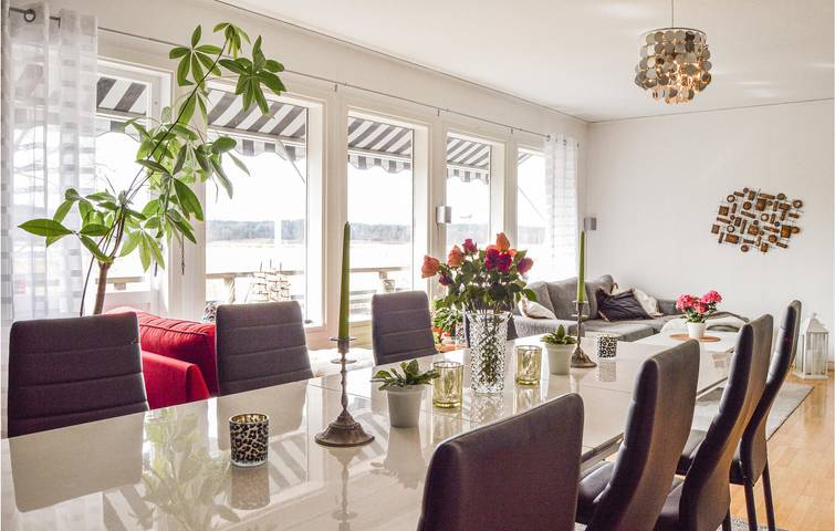 Ferienhaus für 7 Personen, mit Terrasse und Garten sowie Sauna in Södermanland - 4