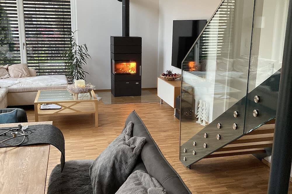 Ganze Wohnung, Ferienhaus in Seenähe mit Whirlpool & Infrarotsauna in Steinberg am See, Ostbayern
