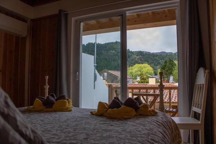 Gîte pour 6 personnes, avec jardin et vue dans Furnas - 4