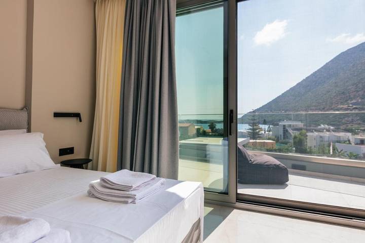 Villa pour 6 personnes, avec jardin et piscine ainsi que bassin pour enfant et vue à Bali (Crète) - 3