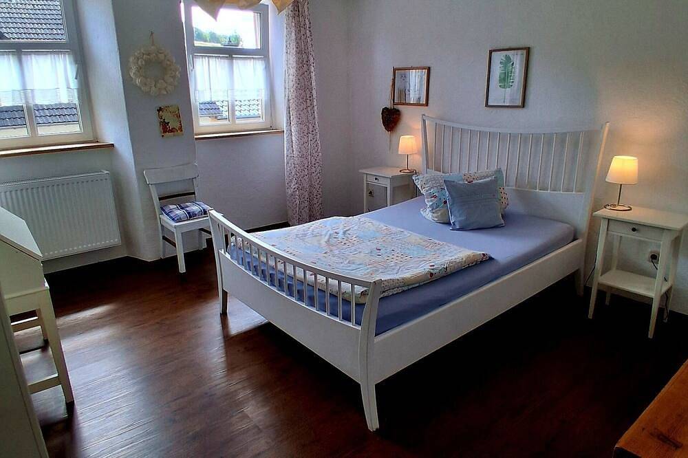 Vacation home for 12 guests, 250 m², in Udler in Udler, Vulkaan-Eifel